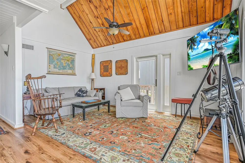 4227 Maison Rouge Court Galveston, TX 77554
