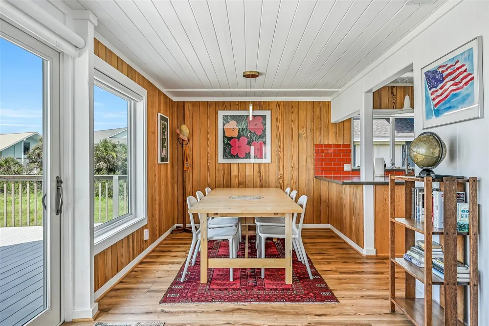 4227 Maison Rouge Court Galveston, TX 77554