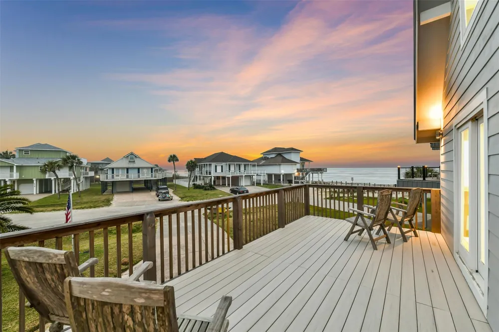 4227 Maison Rouge Court Galveston, TX 77554