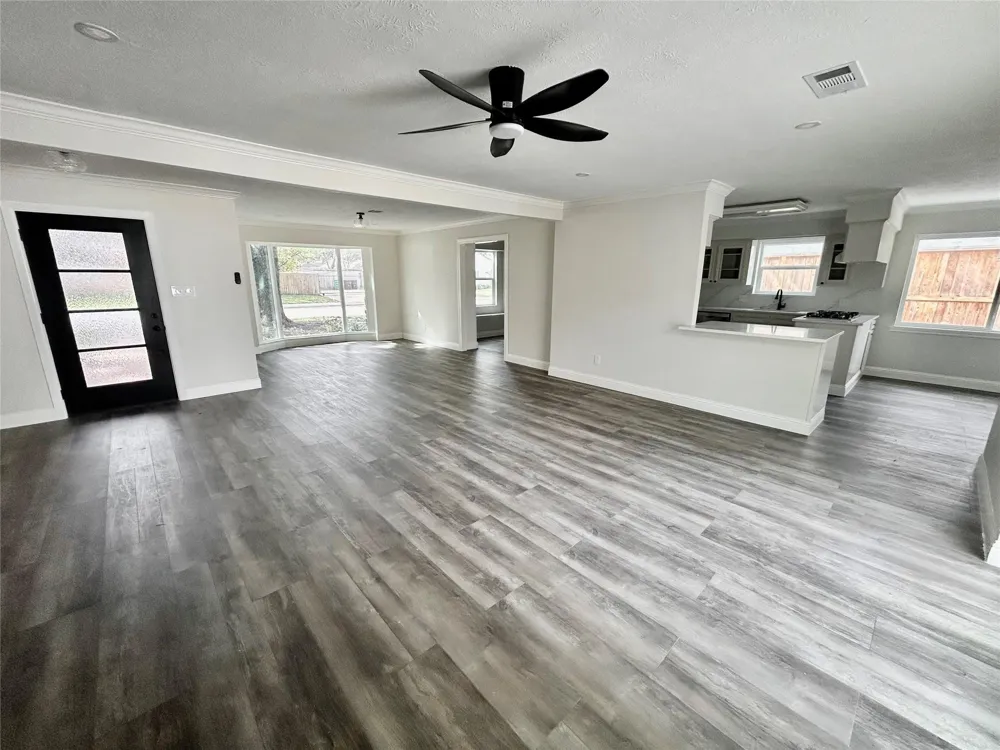 2511 Briarpark Drive Houston, TX 77042