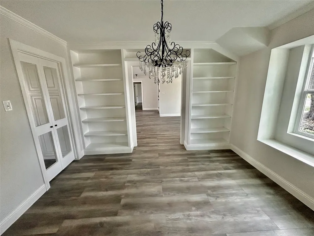 2511 Briarpark Drive Houston, TX 77042
