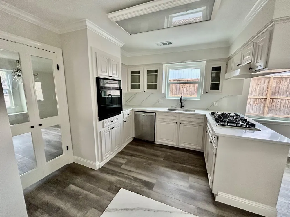 2511 Briarpark Drive Houston, TX 77042