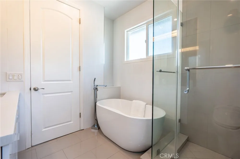 3945 Blanche Pasadena, CA 91107