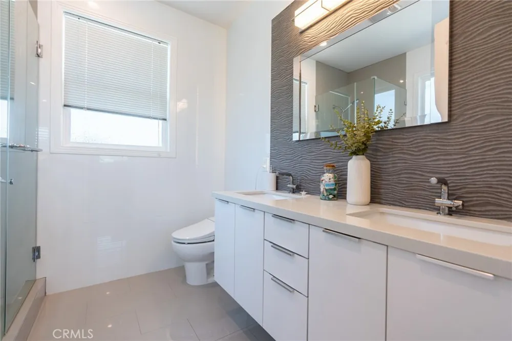 3945 Blanche Pasadena, CA 91107