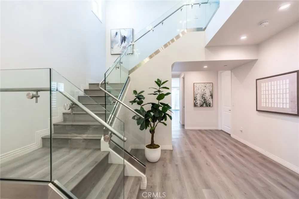 3945 Blanche Pasadena, CA 91107