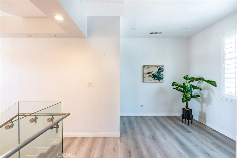 3945 Blanche Pasadena, CA 91107