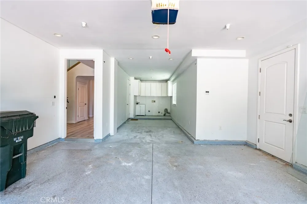 3945 Blanche Pasadena, CA 91107