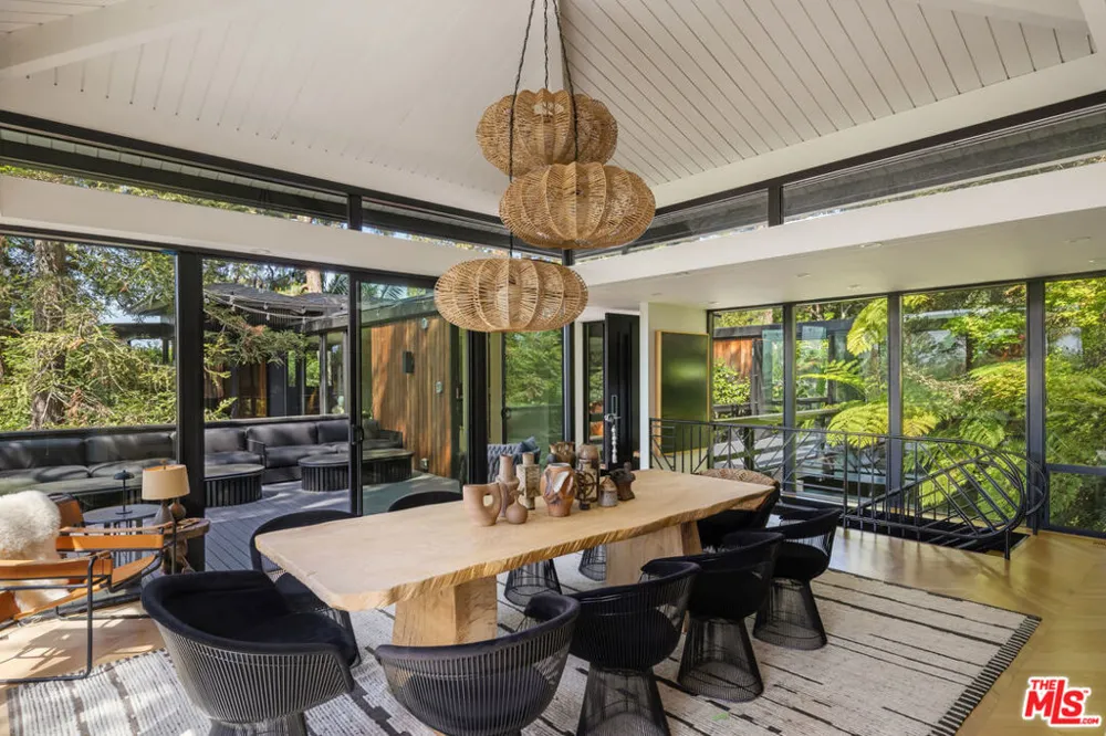 900 Napoli Drive Pacific Palisades, CA 90272