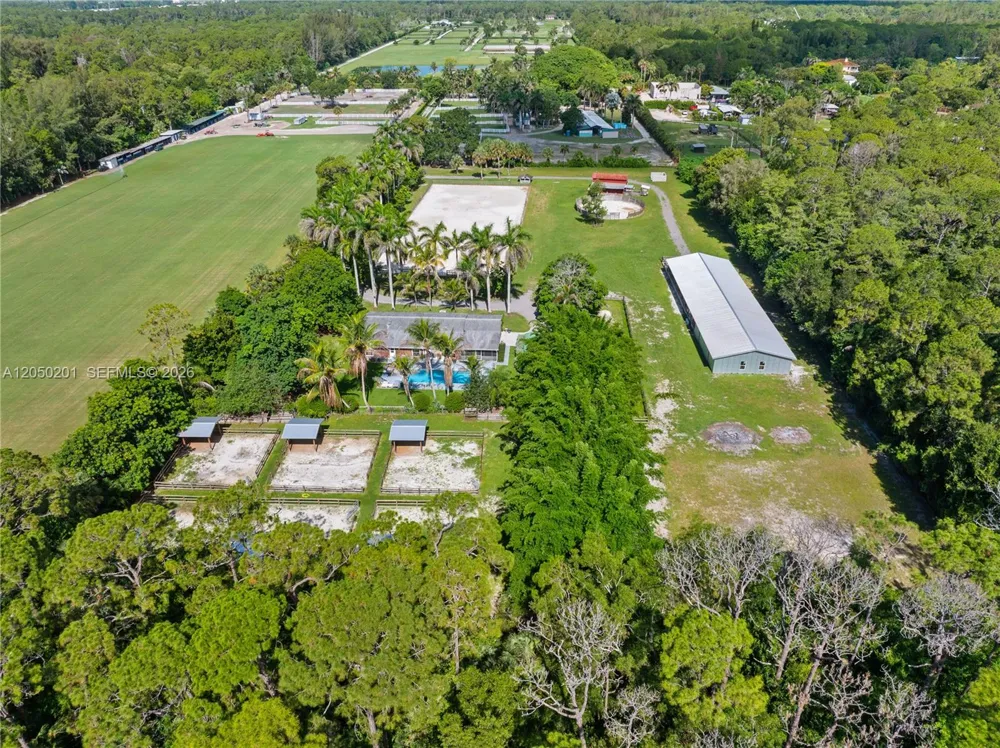 1068 D Rd Loxahatchee, FL 33470