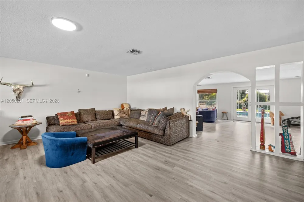 1068 D Rd Loxahatchee, FL 33470