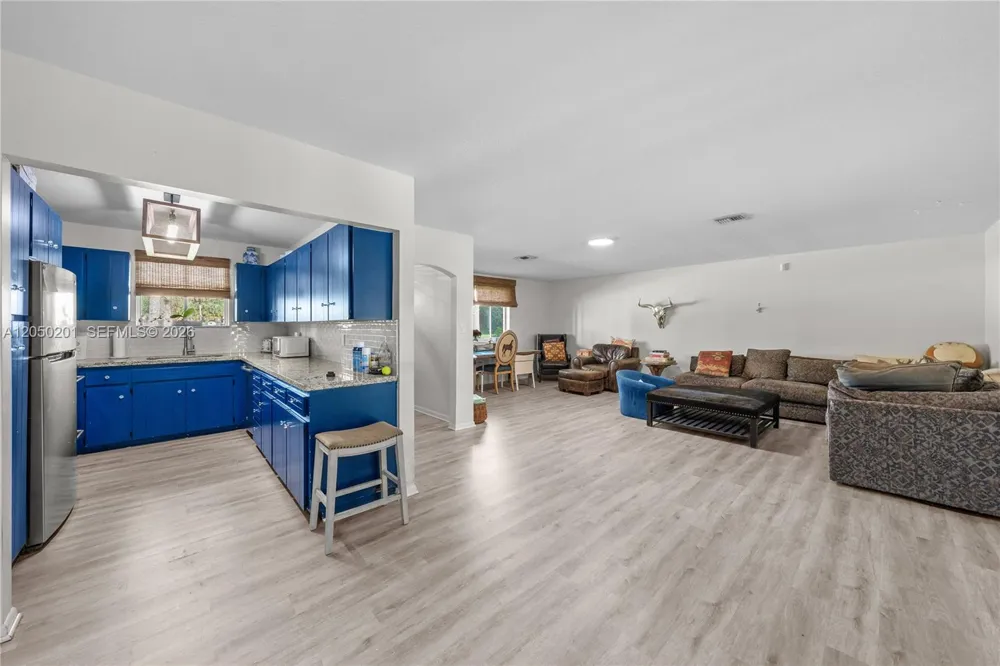 1068 D Rd Loxahatchee, FL 33470