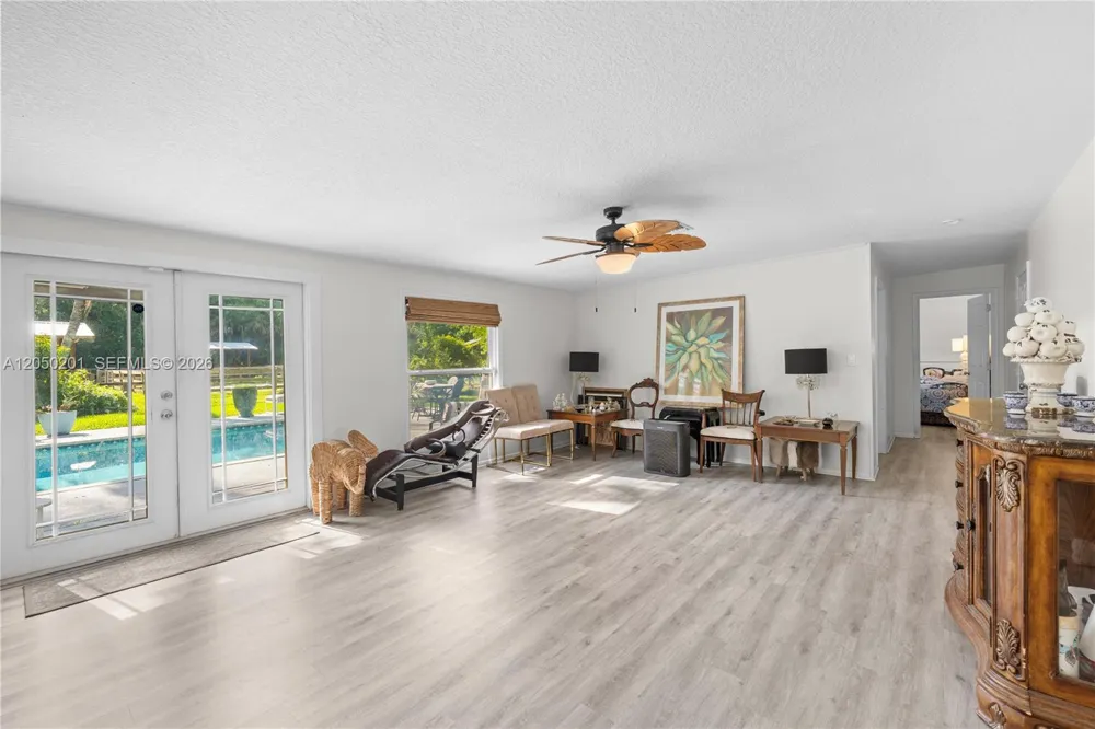 1068 D Rd Loxahatchee, FL 33470