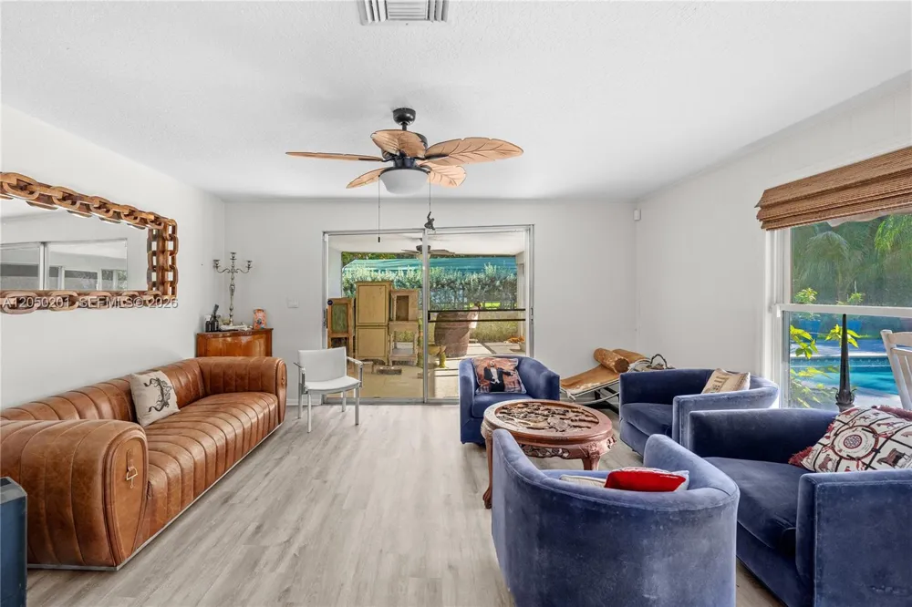 1068 D Rd Loxahatchee, FL 33470
