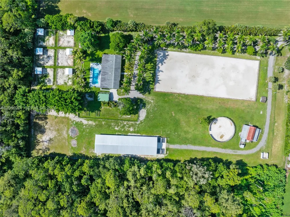 1068 D Rd Loxahatchee, FL 33470