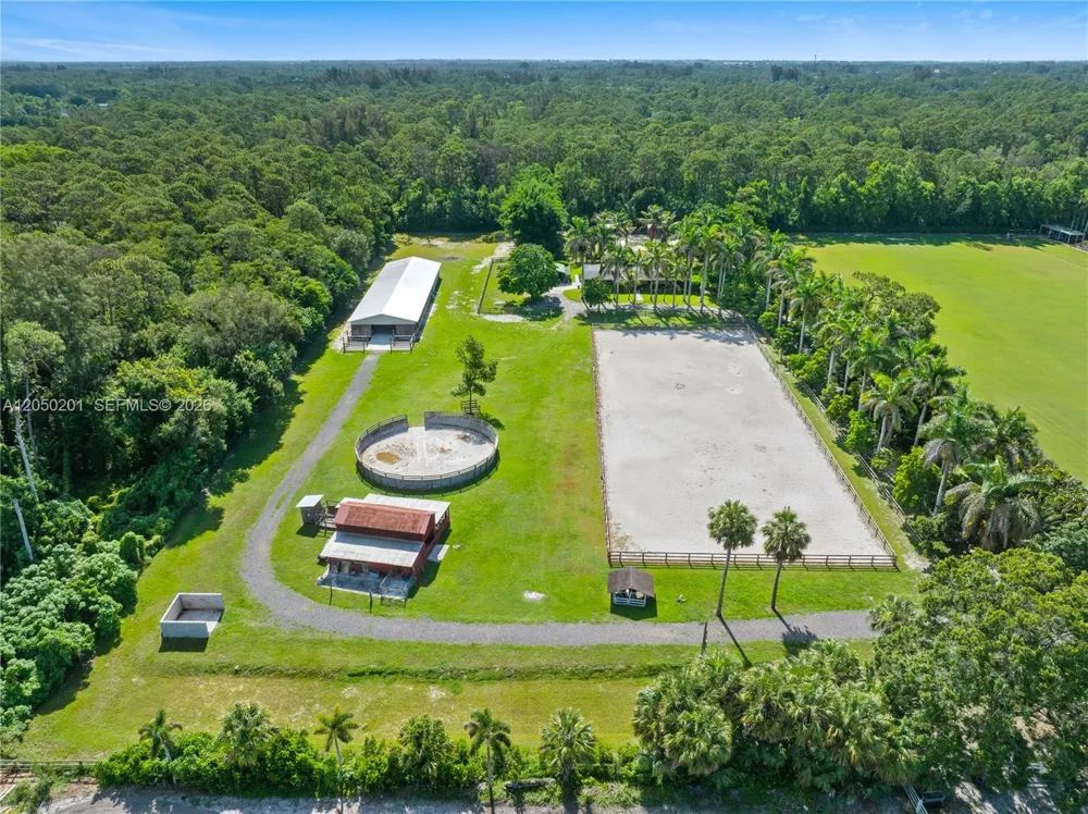 1068 D Rd Loxahatchee, FL 33470