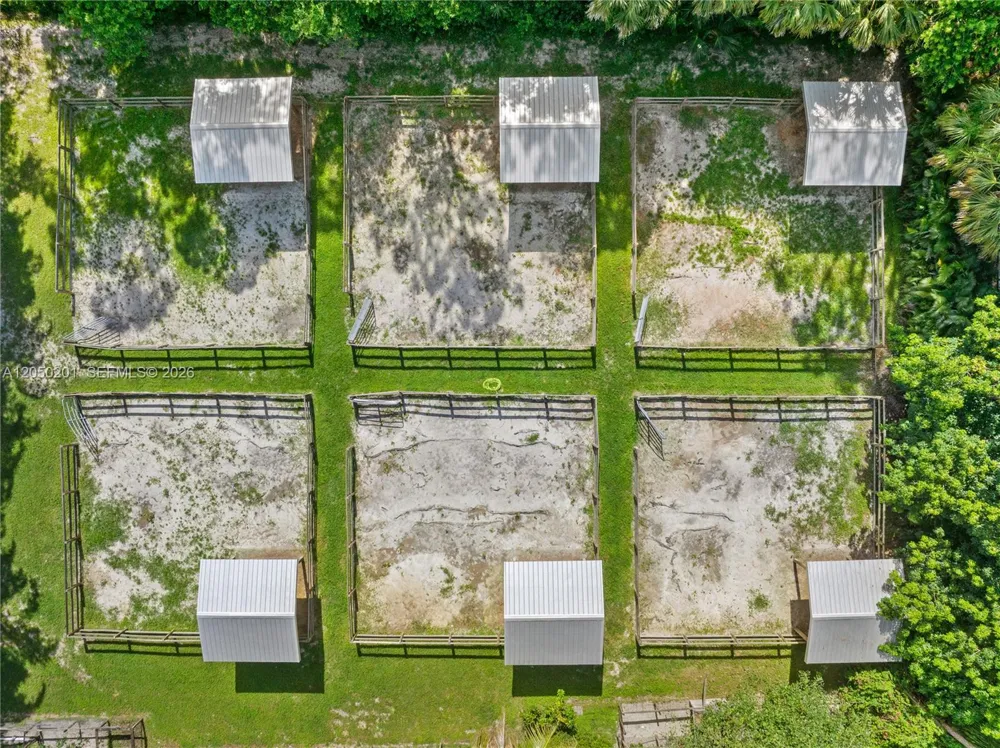 1068 D Rd Loxahatchee, FL 33470