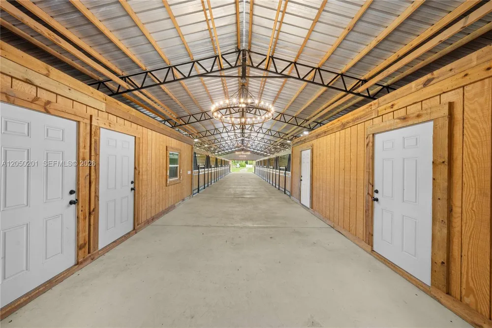 1068 D Rd Loxahatchee, FL 33470