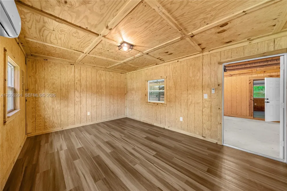 1068 D Rd Loxahatchee, FL 33470