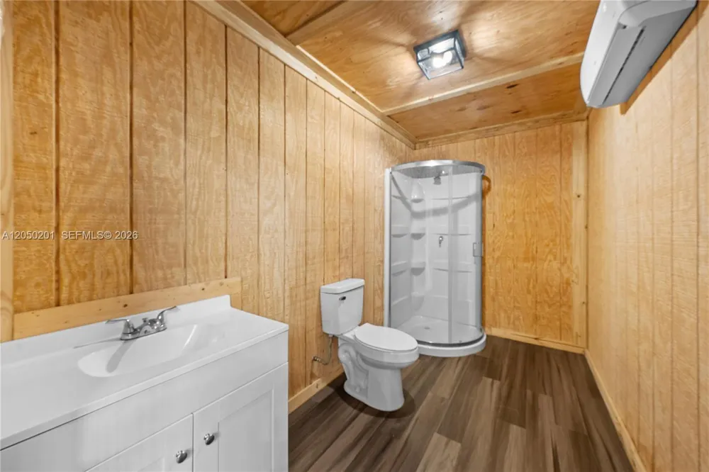 1068 D Rd Loxahatchee, FL 33470