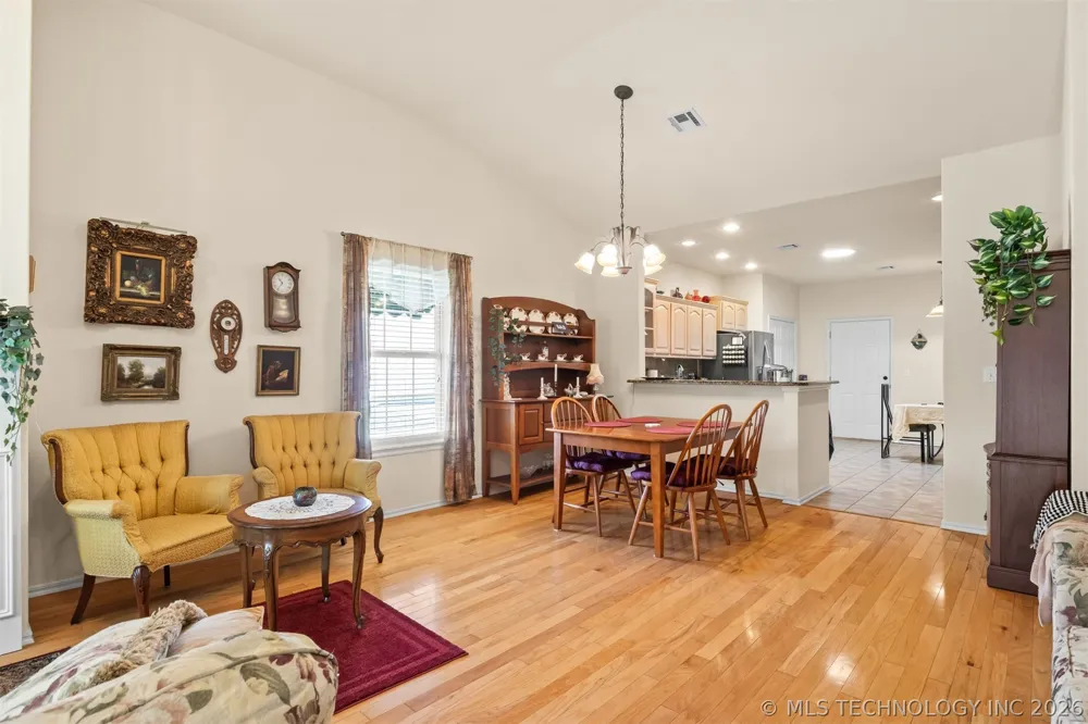 7412 S 85th EastAvenue Tulsa, OK 74133