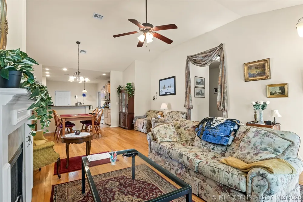 7412 S 85th EastAvenue Tulsa, OK 74133