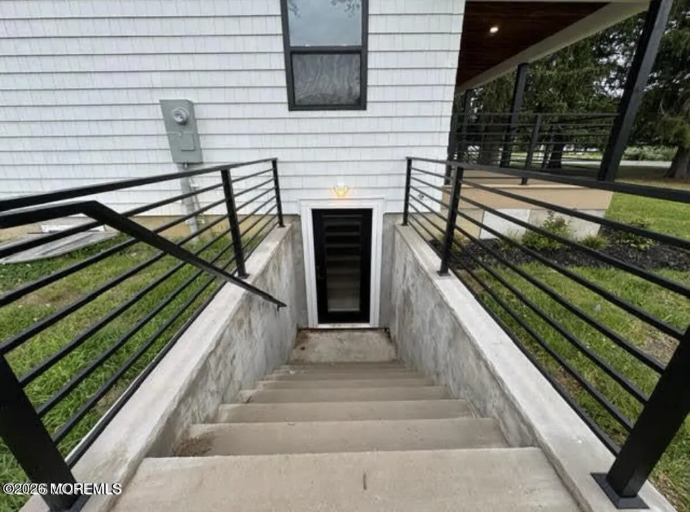194 Fort Plains Road Howell, NJ 07731
