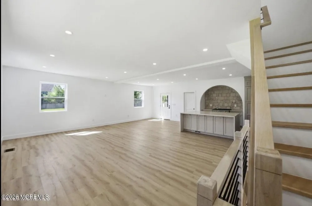 194 Fort Plains Road Howell, NJ 07731