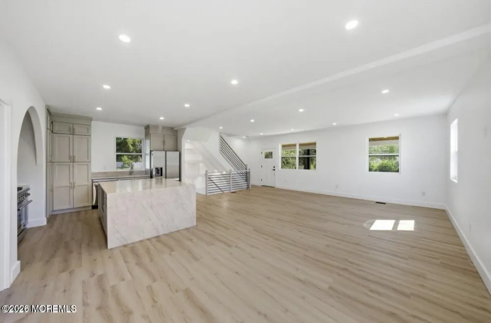 194 Fort Plains Road Howell, NJ 07731