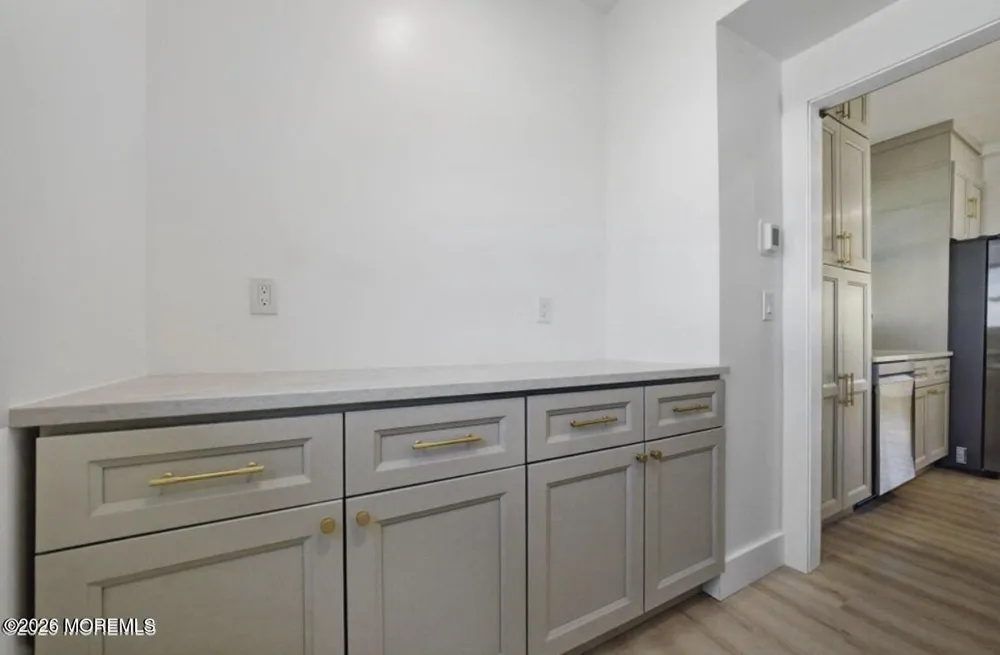 194 Fort Plains Road Howell, NJ 07731