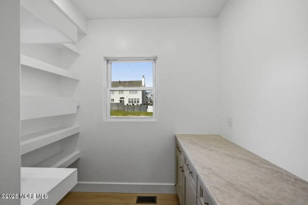 194 Fort Plains Road Howell, NJ 07731