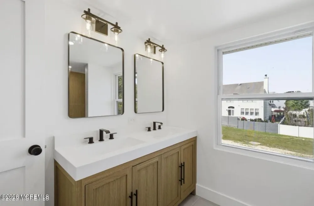 194 Fort Plains Road Howell, NJ 07731