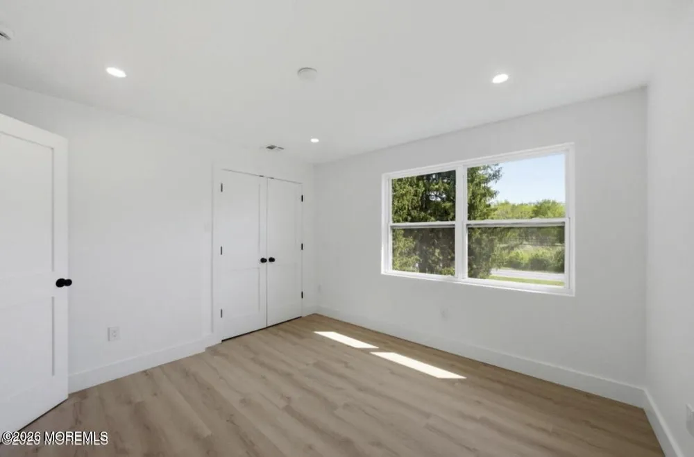 194 Fort Plains Road Howell, NJ 07731