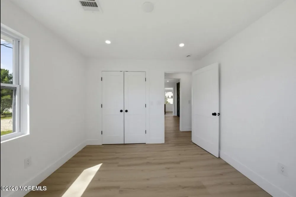 194 Fort Plains Road Howell, NJ 07731