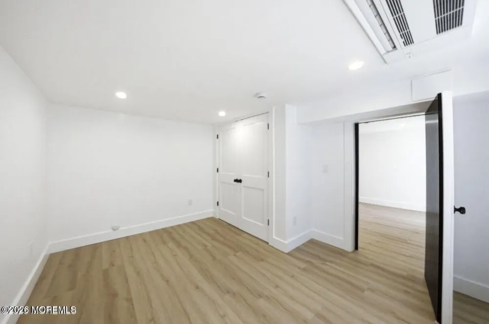 194 Fort Plains Road Howell, NJ 07731