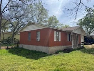 201 Hillcrest Drive Nocona, TX 76255