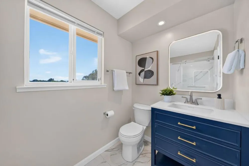 10980 New Avenue Gilroy, CA 95020