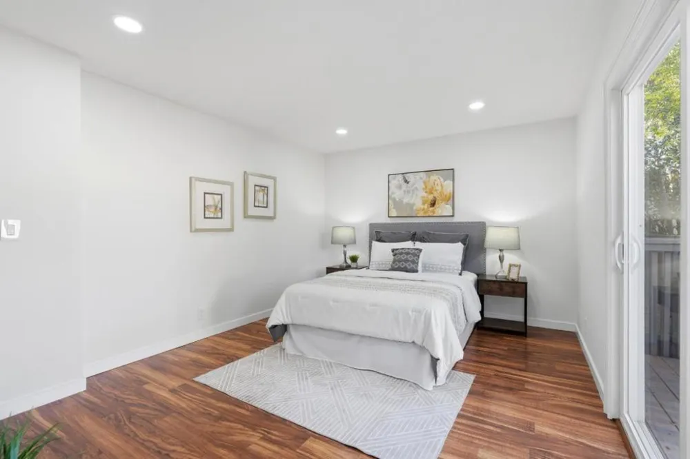 117 Mission Drive East Palo Alto, CA 94303