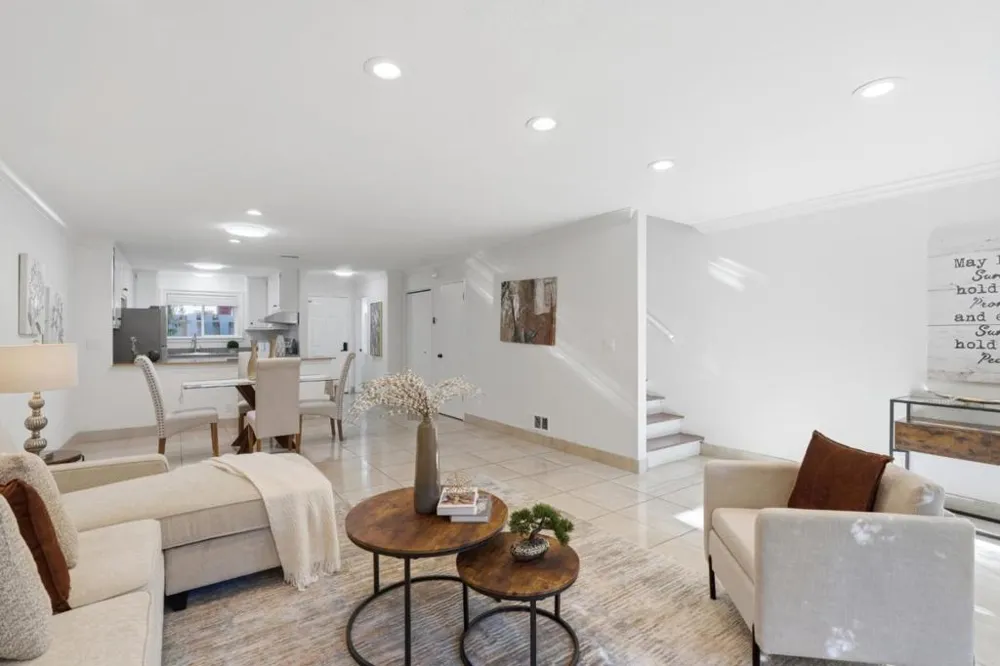 117 Mission Drive East Palo Alto, CA 94303