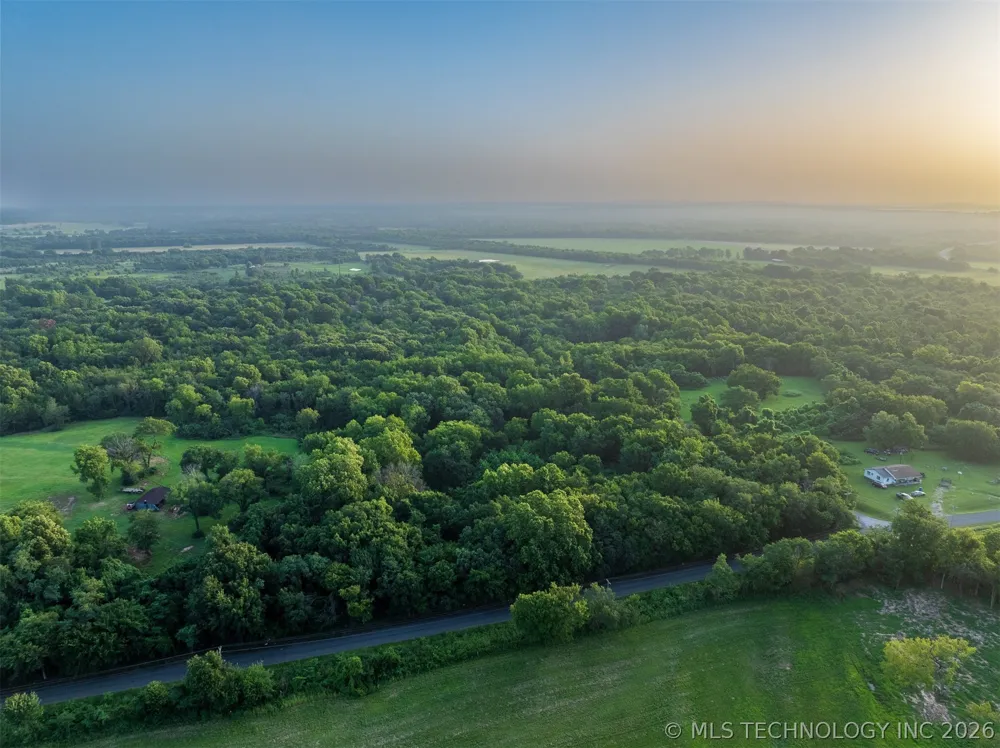 8 E 60th Street Porter, OK 74454