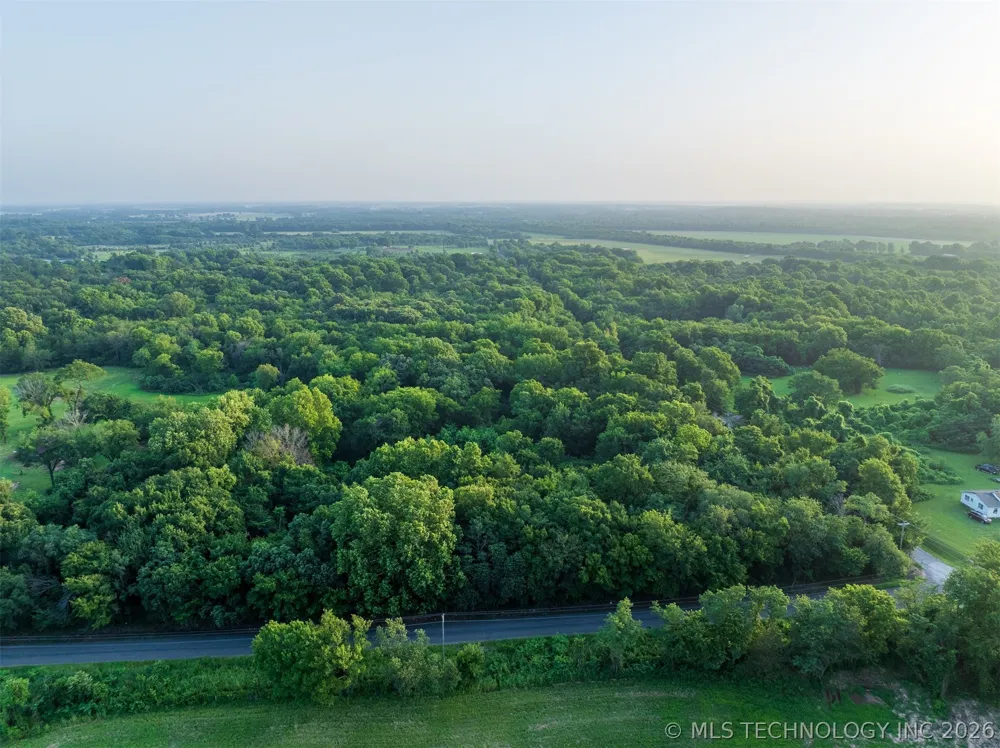 8 E 60th Street Porter, OK 74454