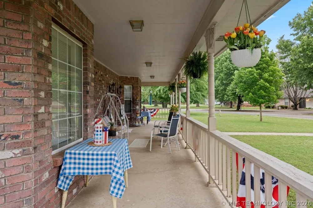 1035 Hillside Road Grove, OK 74344