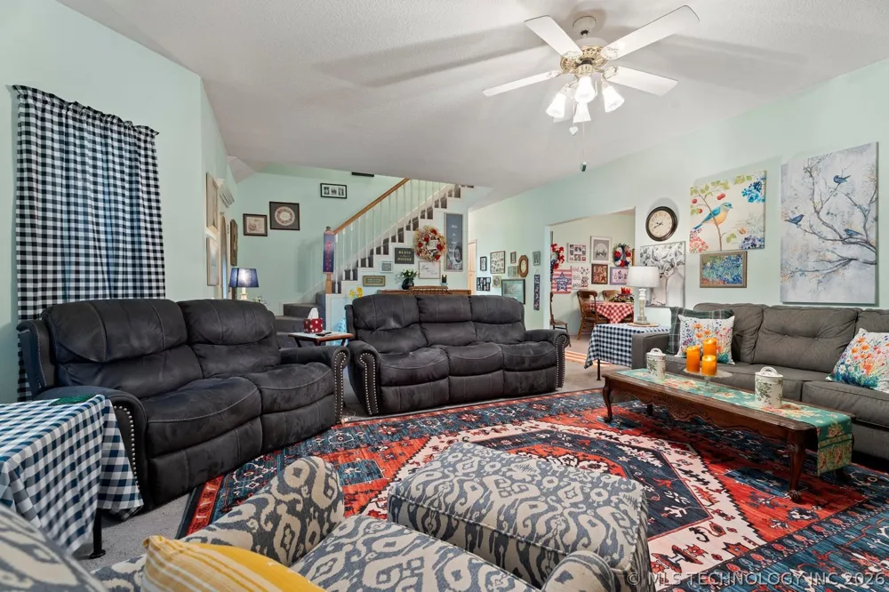 1035 Hillside Road Grove, OK 74344