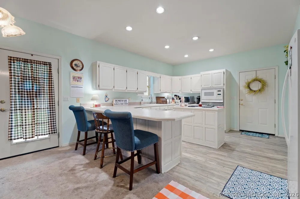 1035 Hillside Road Grove, OK 74344