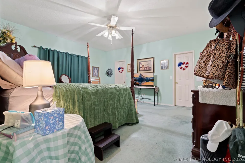 1035 Hillside Road Grove, OK 74344