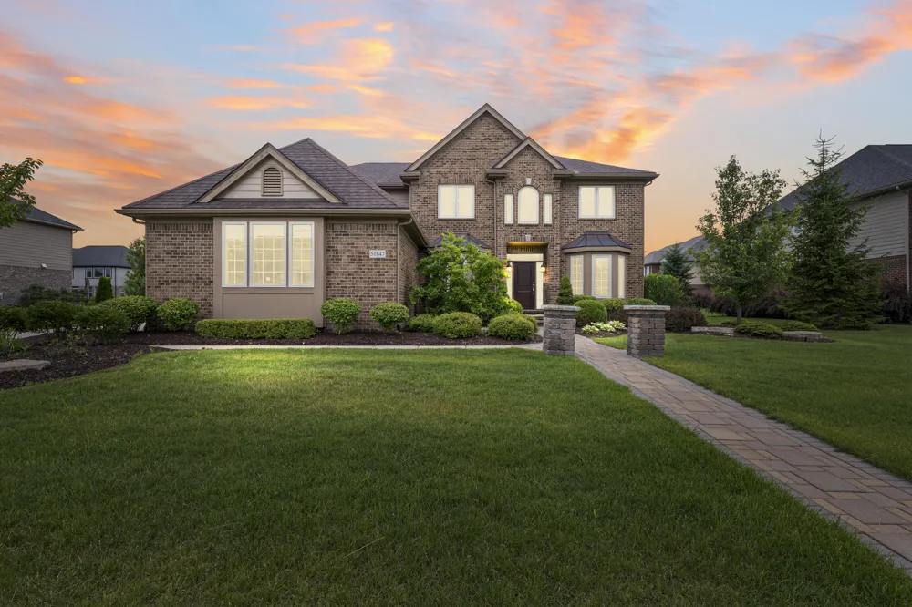 51847 Pierce Drive Lyon Charter Township, MI 48167