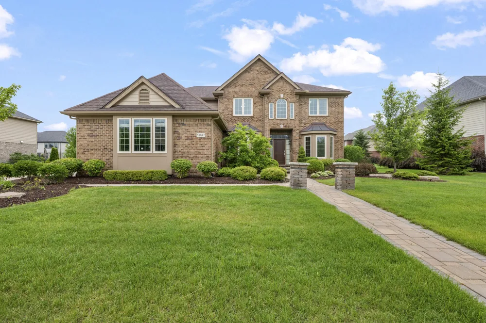 51847 Pierce Drive Lyon Charter Township, MI 48167