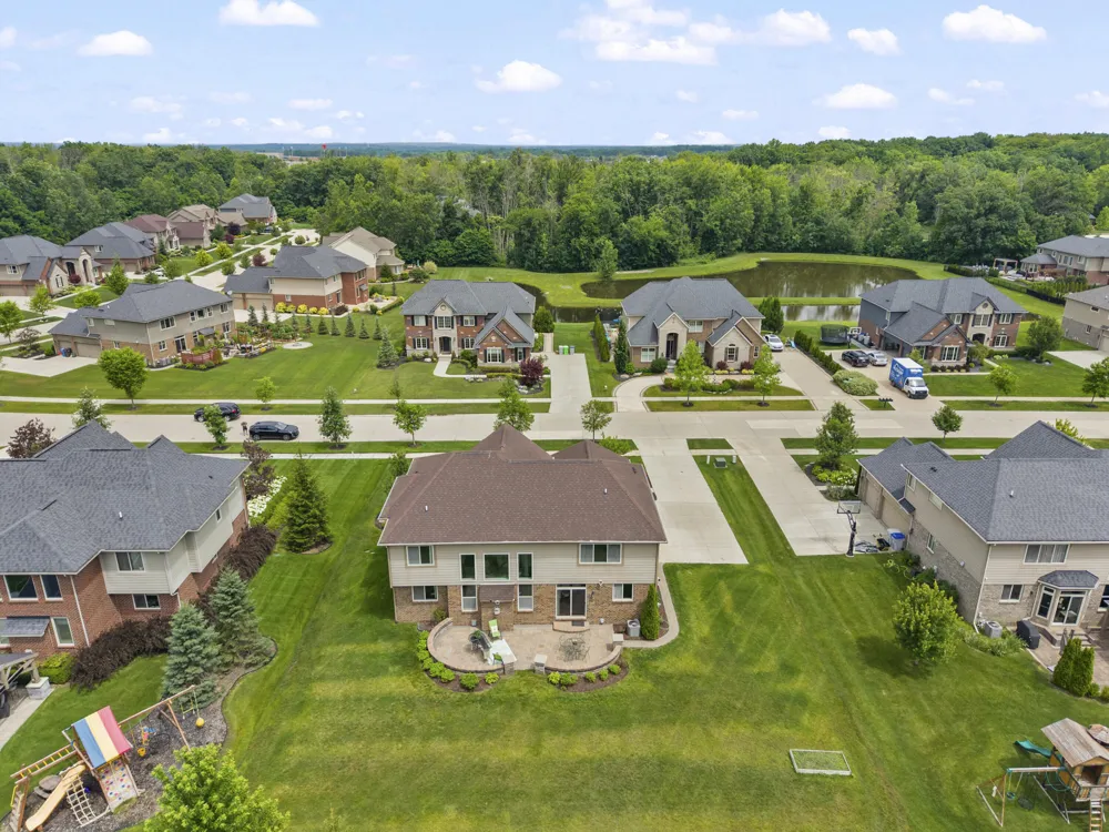 51847 Pierce Drive Lyon Charter Township, MI 48167