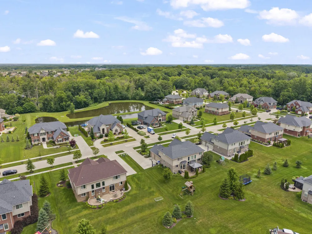 51847 Pierce Drive Lyon Charter Township, MI 48167