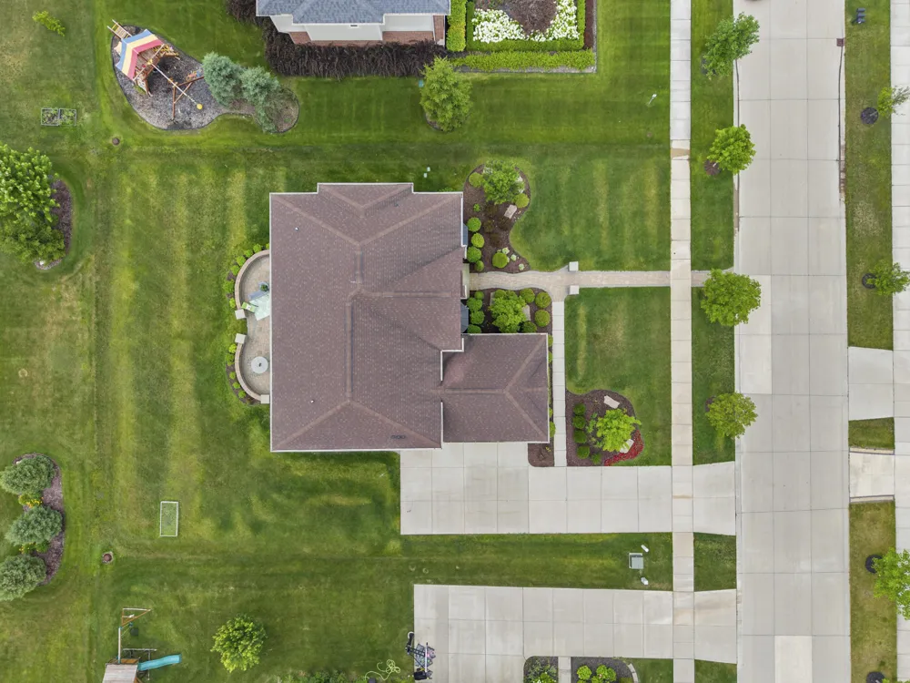 51847 Pierce Drive Lyon Charter Township, MI 48167