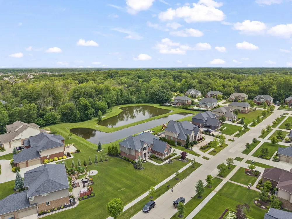 51847 Pierce Drive Lyon Charter Township, MI 48167